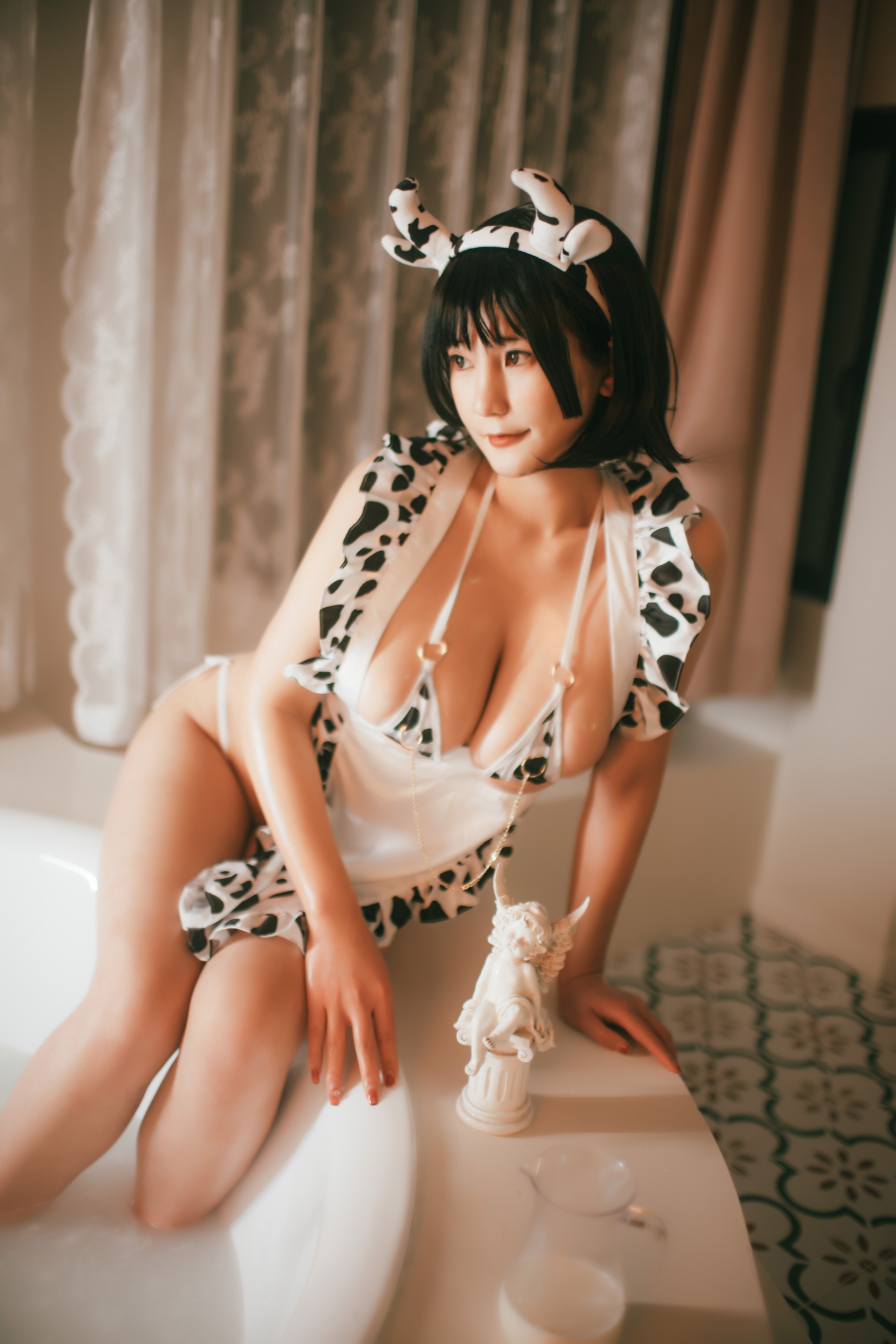 星澜是澜澜叫澜妹呀 –  NO.005 乳牛女仆 [42P1V]-XikXak